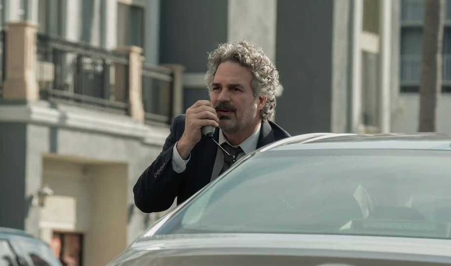 Crime 101 - Mark Ruffalo as Lou