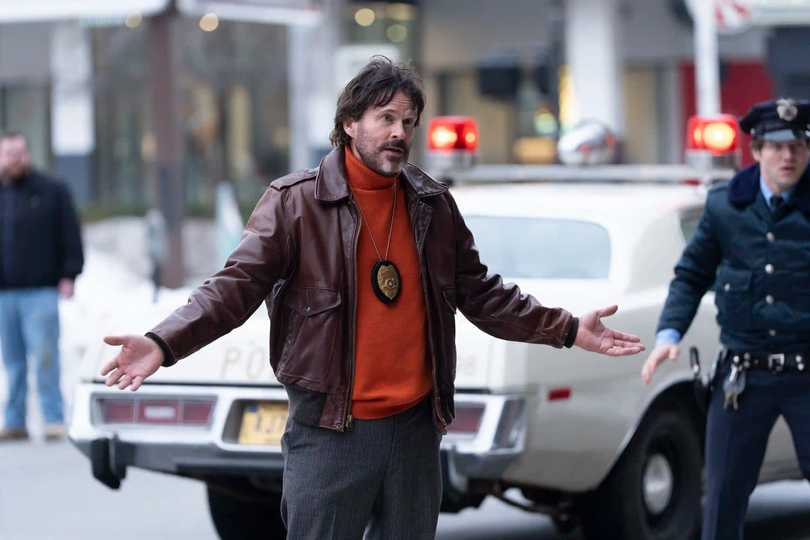 Dead Man's Wire - Cary Elwes as Detective Michael Grable