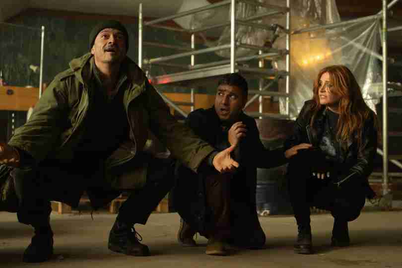 Deep Cover - Orlando Bloom, Bryce Dallas Howard, and Nick Mohammed in an Operation