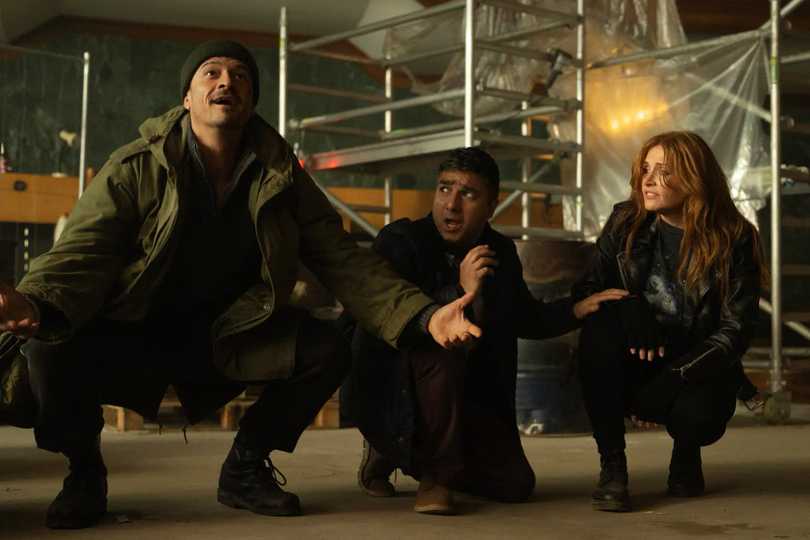 Deep Cover - Orlando Bloom, Bryce Dallas Howard, and Nick Mohammed in an Operation