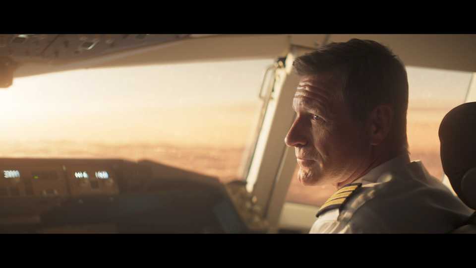 Deep Water - Aaron Eckhart