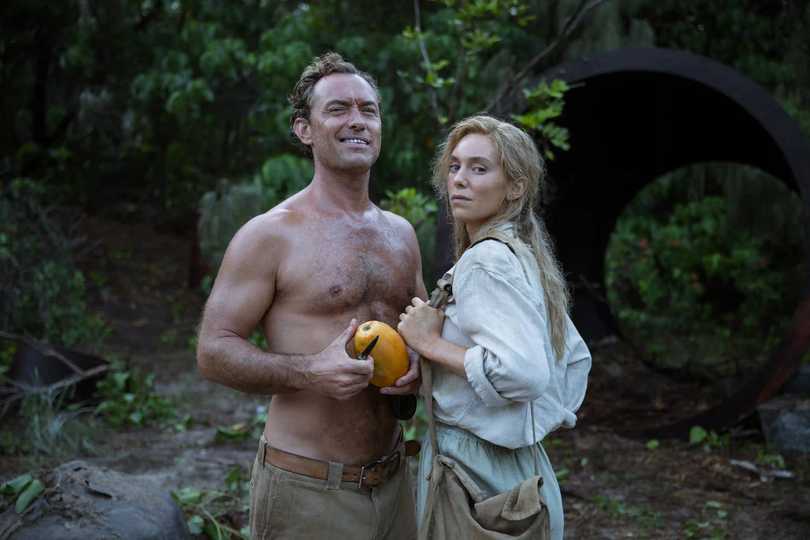 Eden - Jude Law and Vanessa Kirby in the Wilderness