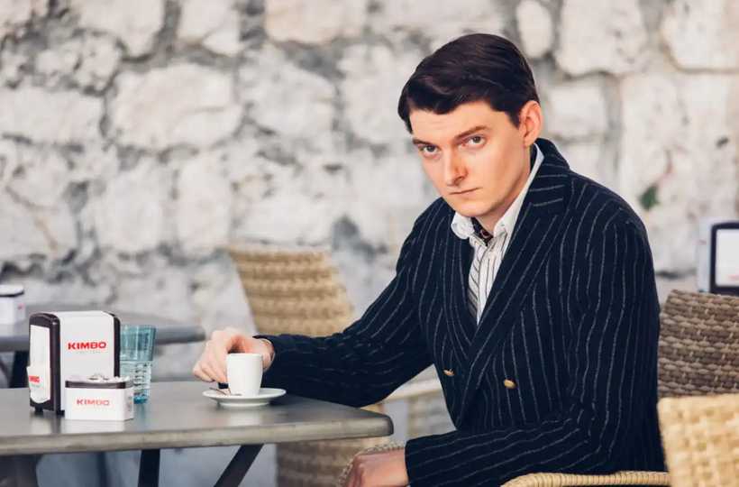 Hotel Costiera Season 1 - Sam Haygarth