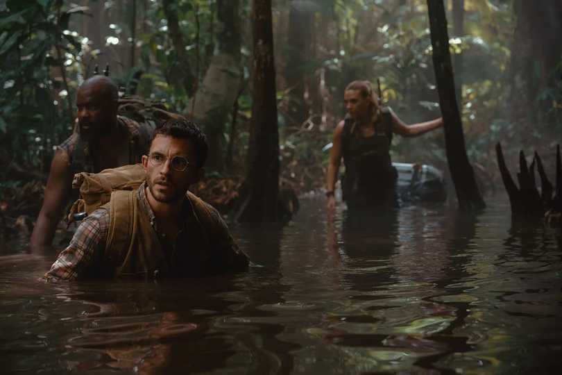 Jurassic World Rebirth - Bechir Sylvain, Jonathan Bailey and Scarlett Johansson Scene