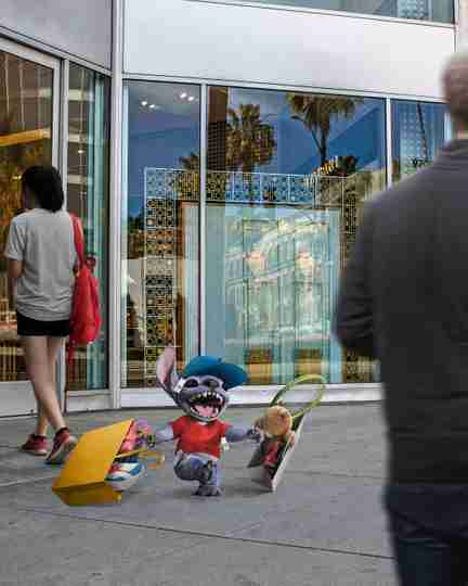 Lilo & Stitch - Stitch at Shopping