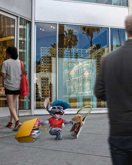 Lilo & Stitch - Stitch at Shopping