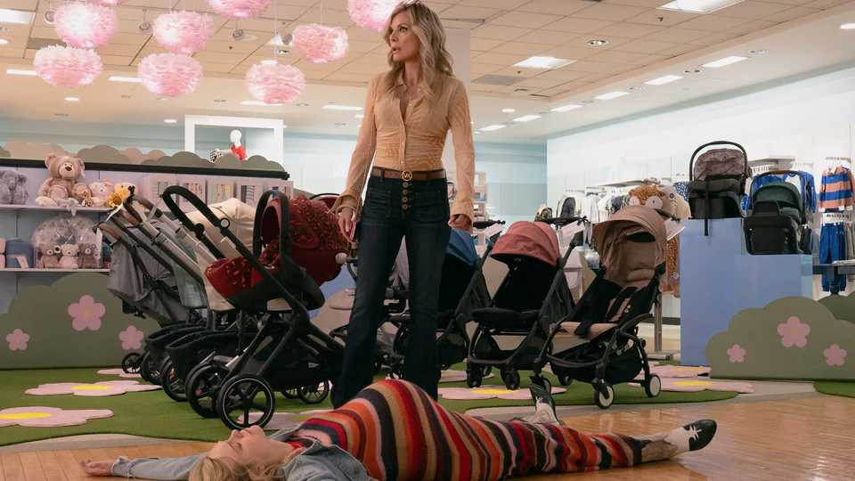 Margo's Got Money Troubles Season 1 - First Look at Michelle Pfeiffer and Elle Fanning