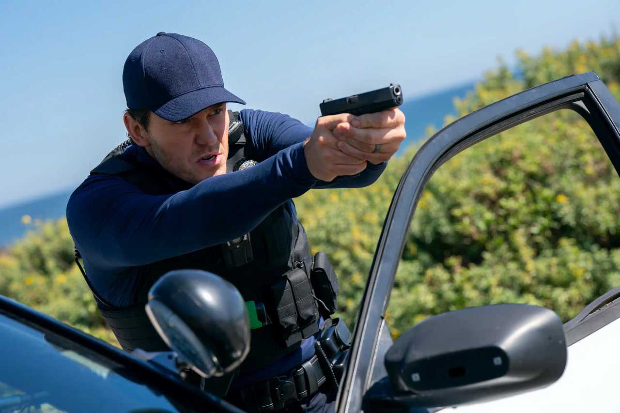 Mercy - Chris Pratt with a Gun