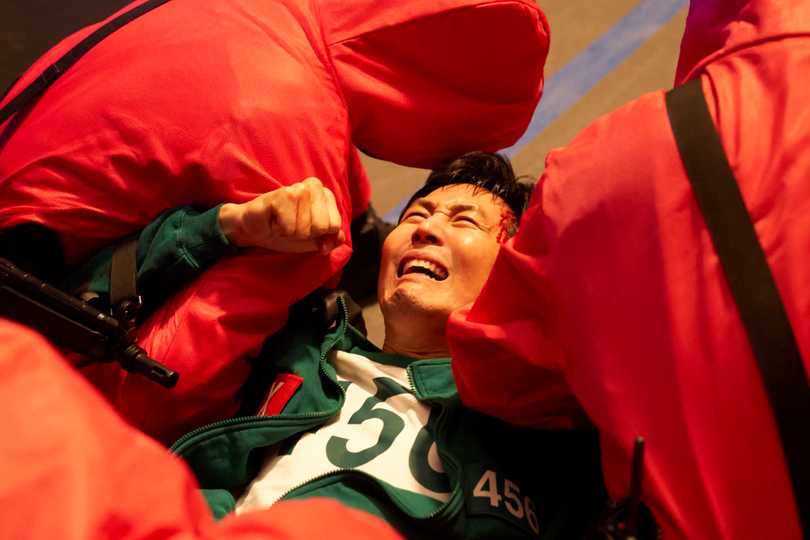 Squid Game Season 3 - Lee Jung-jae Carried by Guards