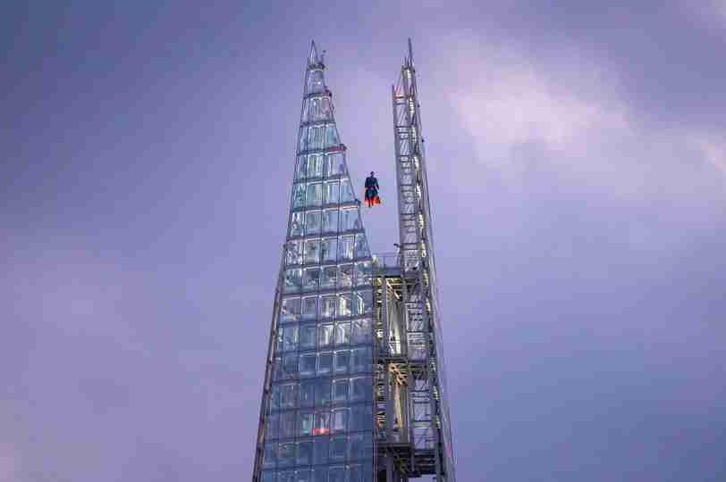 Superman - London Look Up Moment