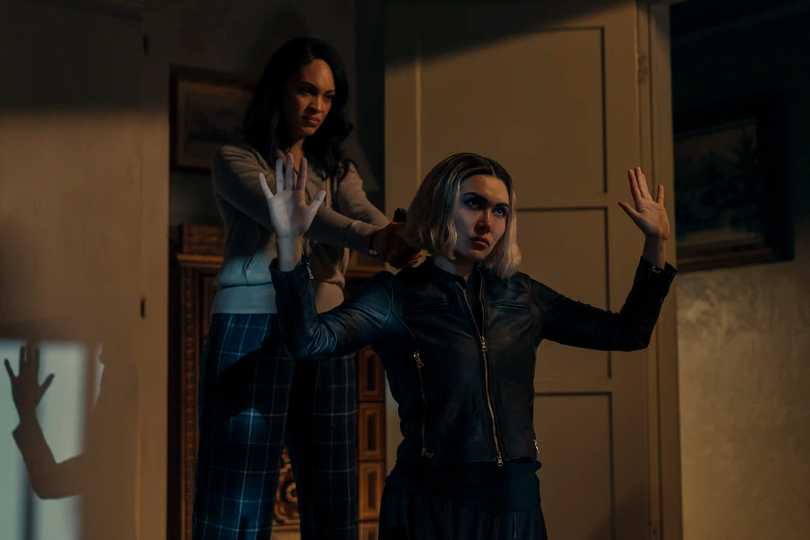 The Accountant 2 - Cynthia Addai-Robinson and Daniella Pineda Scene