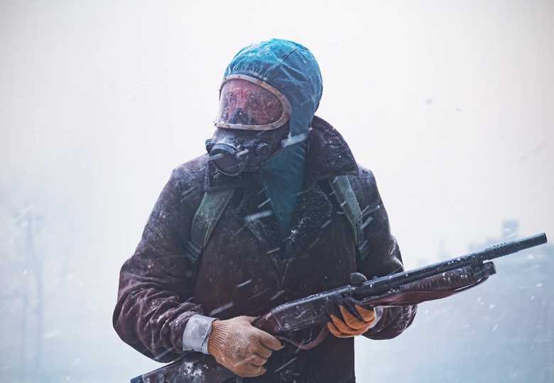 The Eternaut Season 1 - Ricardo Darín with a Gas Mask