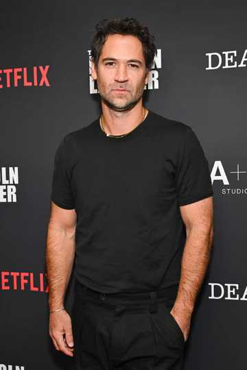 The Lincoln Lawyer Season 4 - Manuel Garcia-Rulfo at the Premiere