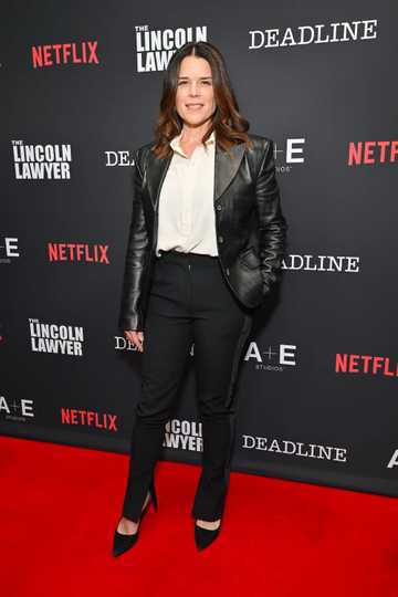 The Lincoln Lawyer Season 4 - Neve Campbell at the Premiere