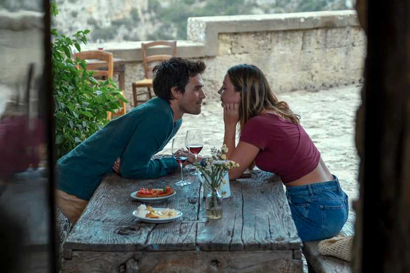 The Map That Leads to You - K.J. Apa and Madelyn Cline at Dinner