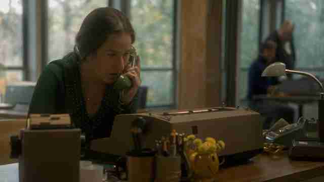 The Mastermind - First Look at Alana Haim