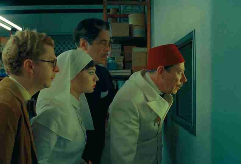 The Phoenician Scheme - Benicio del Toro, Michael Cera, Mia Threapleton and Mathieu Amalric