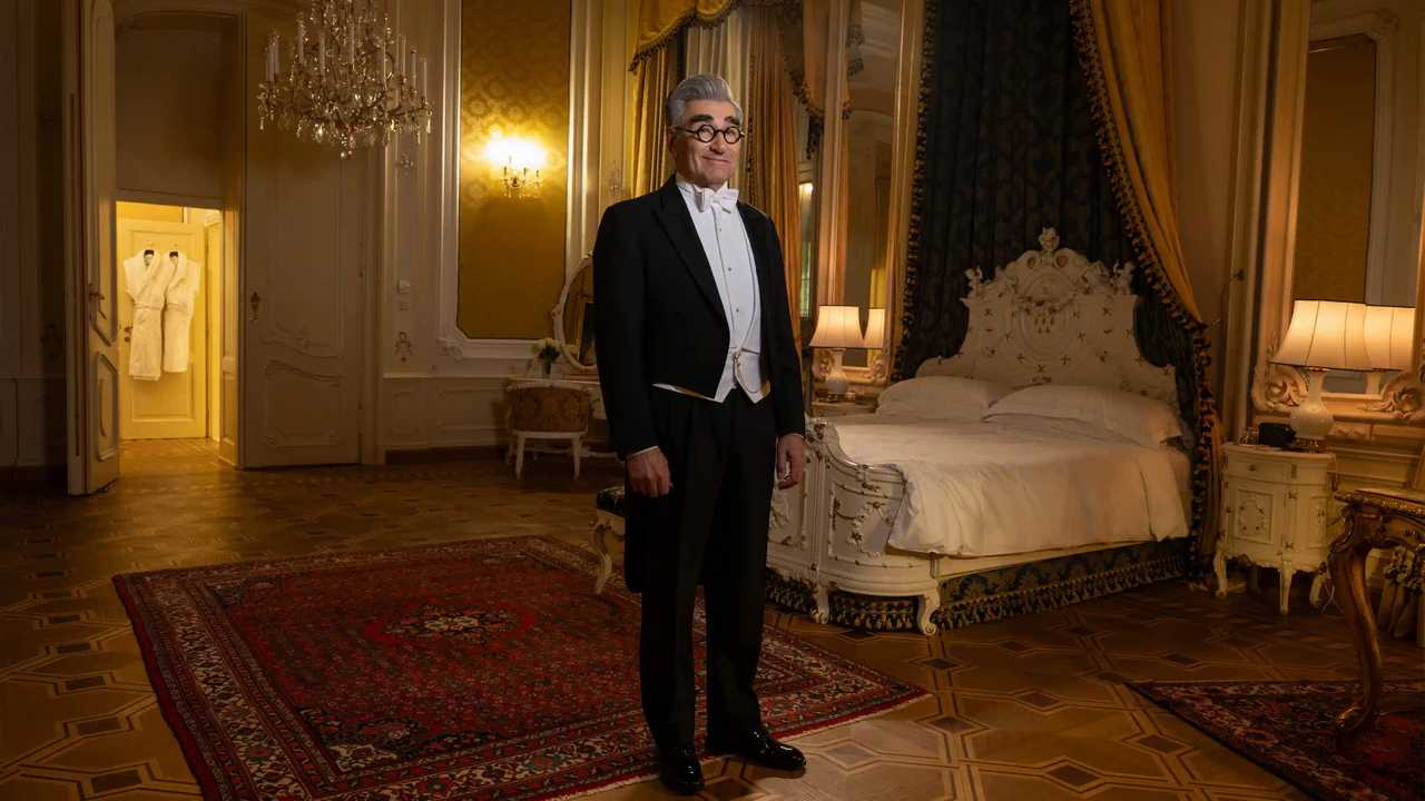 The Reluctant Traveler With Eugene Levy Season 3 - Eugene Levy at the Hotel Imperial in Vienna