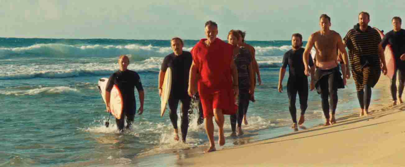 The Surfer - Julian McMahon and Cast in a Beach