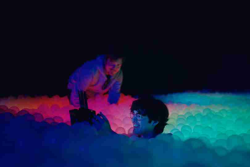 Twinless - First Look at Dylan O’Brien and James Sweeney Behind the Scene