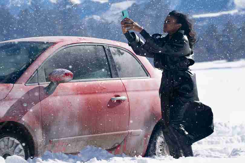 Tyler Perry's Finding Joy - Joy Stuck in the Snow