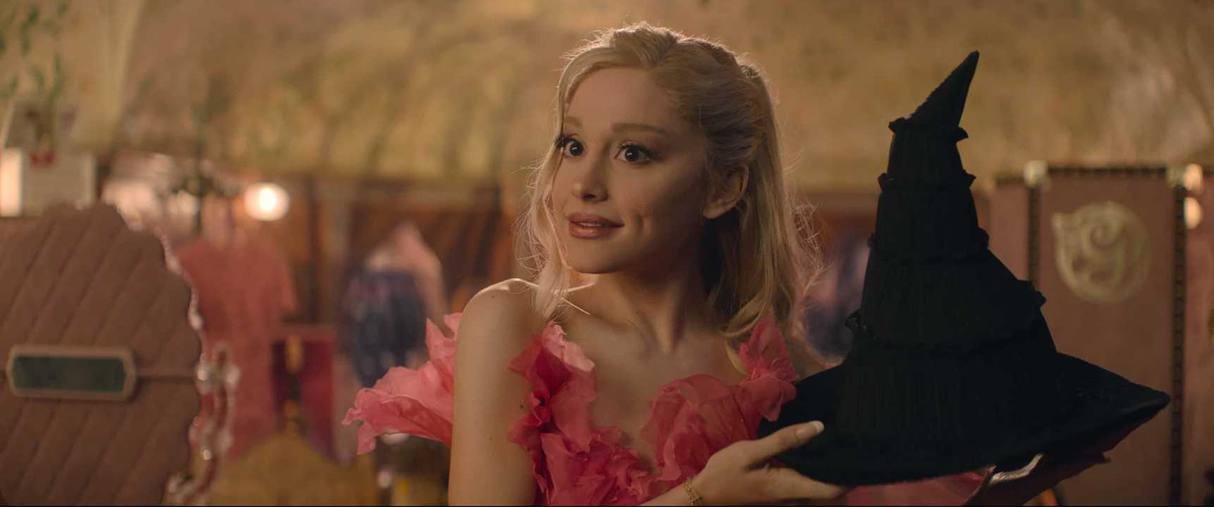 Wicked - Magical Awakening of Glinda