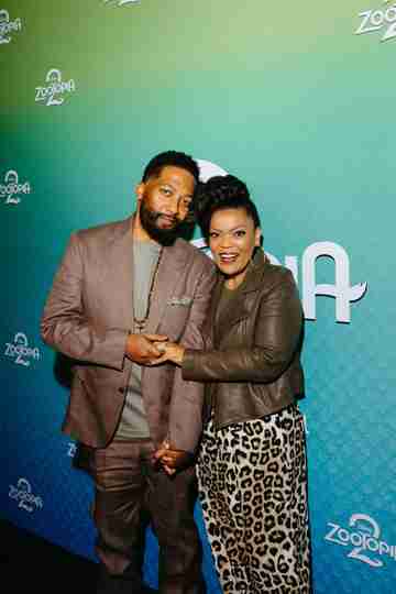 Zootopia 2 - Anthony Davis and Yvette Nicole Brown at an Un-Fur-Gettable Night