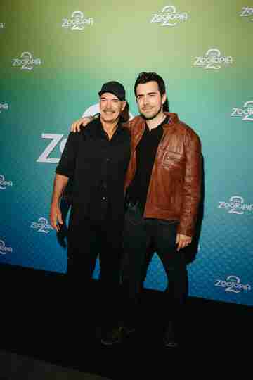 Zootopia 2 - Patrick Warburton and Talon Warburton at an Un-Fur-Gettable Night