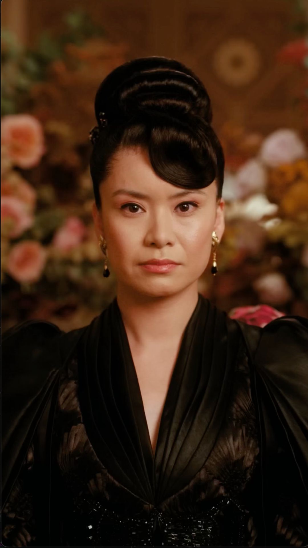 Bridgerton Season 4 - Lady Araminta Gun Clip