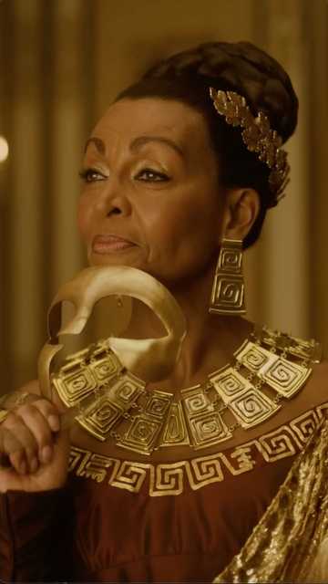 Bridgerton Season 4 - The Legendary Lioness of the Ton Clip