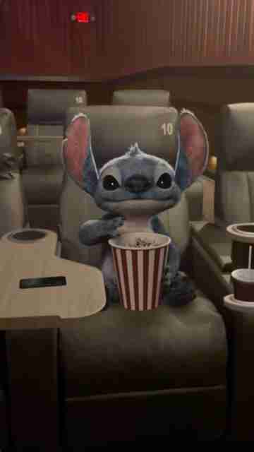 Lilo & Stitch - Noisy Moviegoer Clip