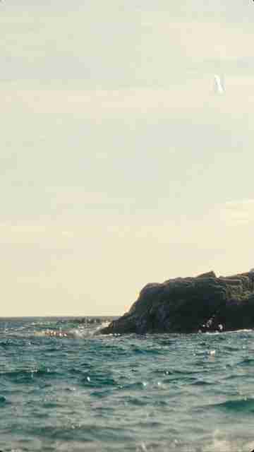 People We Meet on Vacation - Official Teaser Clip