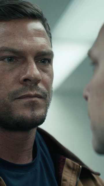 Reacher - Season 3 - Fax, No Printer