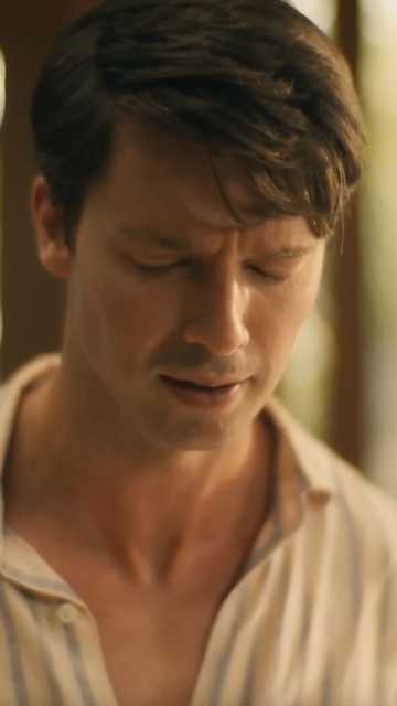 The White Lotus – Season 3 Patrick Schwarzenegger and Sam Nivola Clip