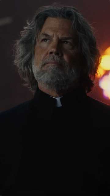 Wake Up Dead Man: A Knives Out Mystery - Brolin vs. O’Connor Clip