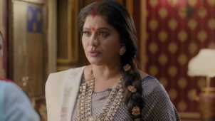 Mansi Bumps Into Doree