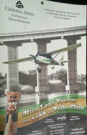 Mico Leão Voador em Ação no Velho Chico Poster