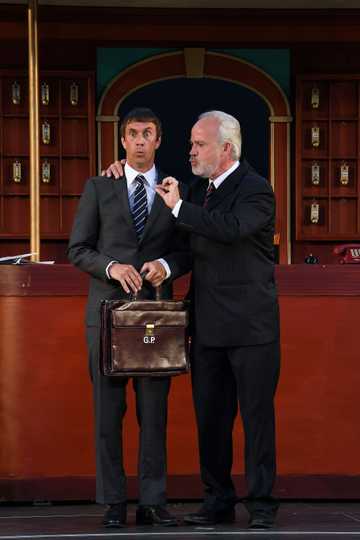 Hotelliggaren poster