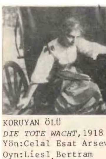 Koruyan Ölü Poster