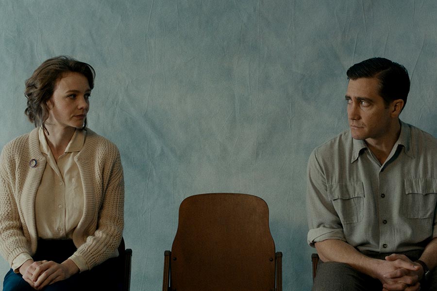 Carey Mulligan and Jake Gyllenhaal in 'Wildlife'