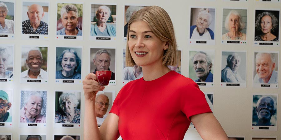 Rosamund Pike in 'I Care a Lot'
