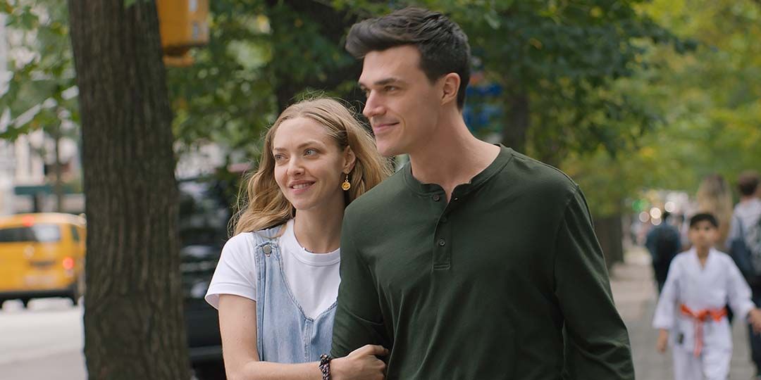 Amanda Seyfried & Finn Wittrock in 'A Mouthful of Air'