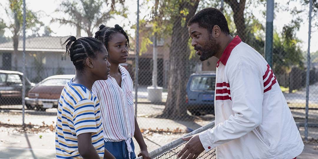 (L to R) Demi Singleton as Serena Williams, Saniyya Sidney as Venus Williams and Will Smith as Richard Williams in 'King Richard'