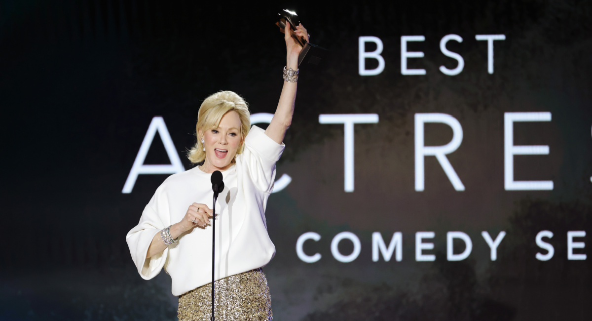 Jean Smart wins award