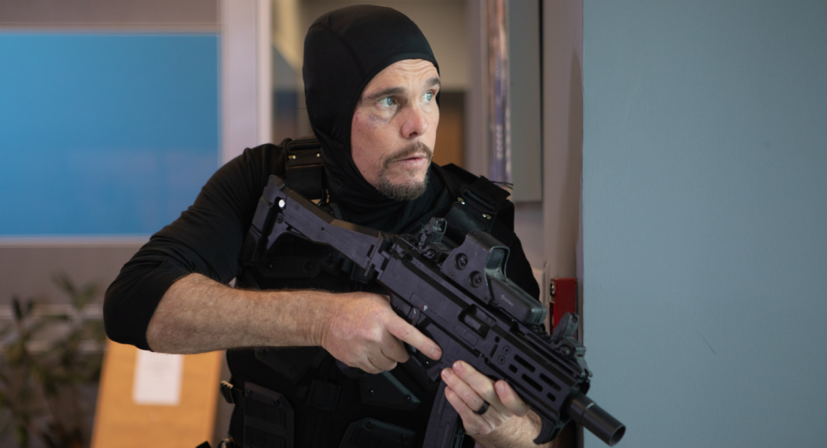 Kevin Dillon with gun
