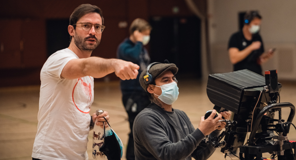 Riley Stearns on the set of 'Dual'