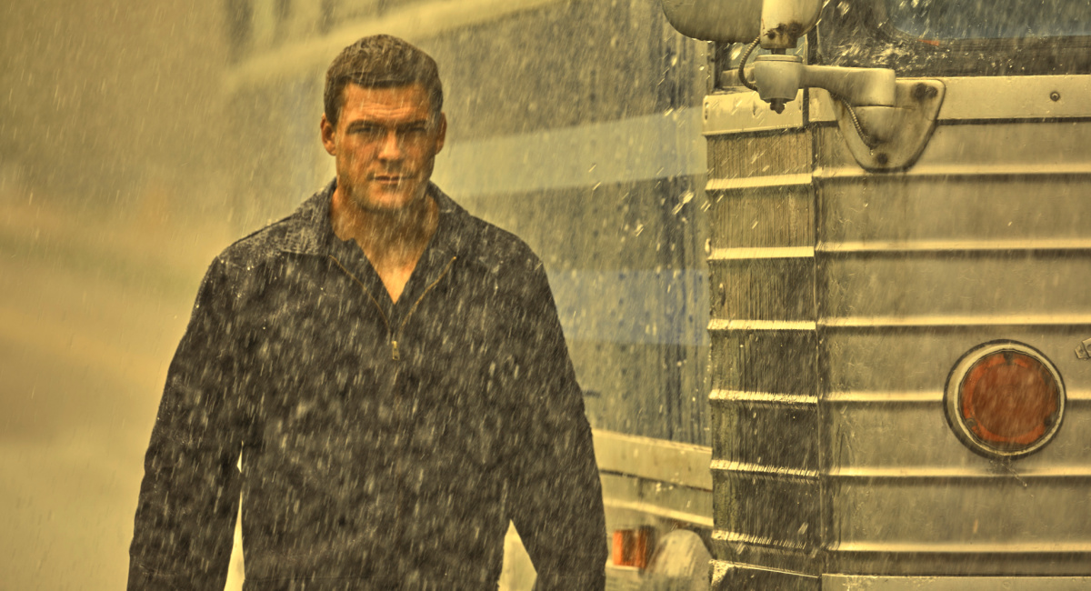 Alan Ritchson in Prime Video's 'Jack Reacher.'