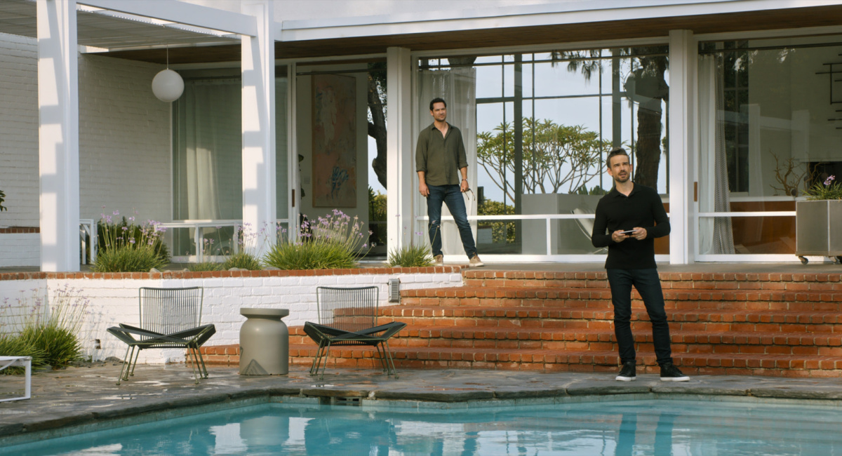 Manuel Garcia-Rulfo and Christopher Gorham