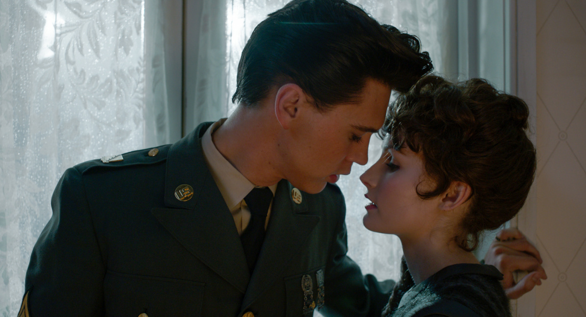 Austin Butler as Elvis and Olivia DeJonge as Priscilla in Warner Bros. Pictures’ drama “ELVIS,” a Warner Bros. Pictures release.