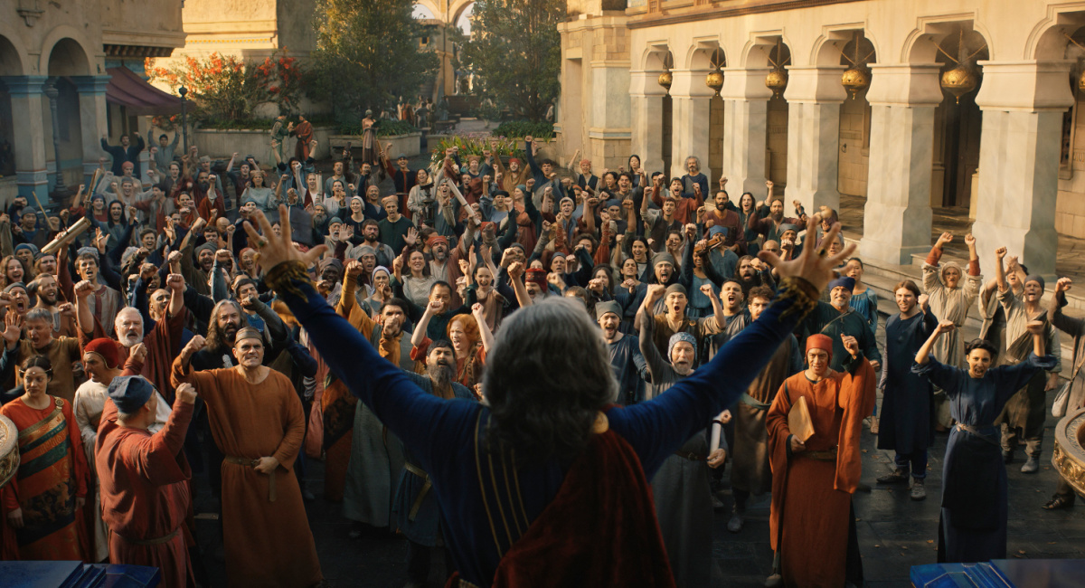 Trystan Gravelle (Pharazôn), and Ema Horvath (Eärien) in Prime Video's 'The Lord of the Rings: The Rings of Power.'